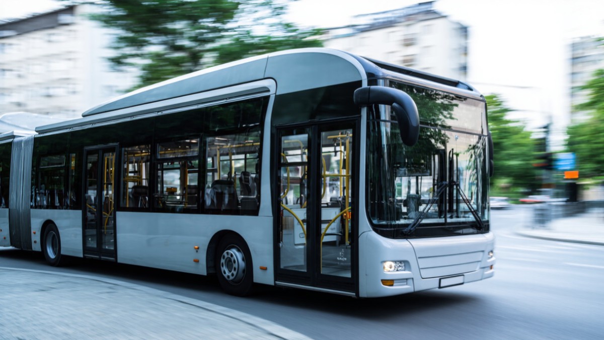 BUS/NUTZFAHRZEUGE